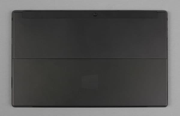 Вид сзади планшета Microsoft Surface RT