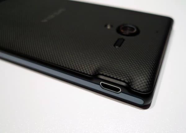 Мобильные новинки CES 2013