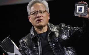 Глава NVIDIA поднял себе зарплату. Теперь она в 160 раз выше, чем у среднего сотрудника компании