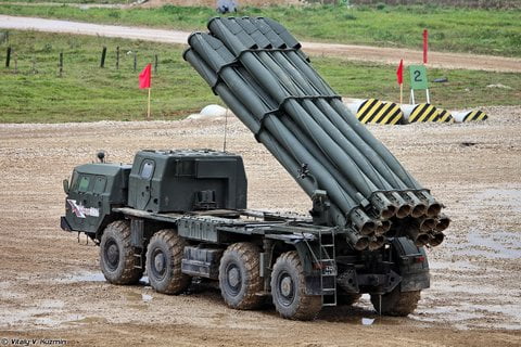 Боевая машина 9А52-2 РСЗО 9К58 «Смерч»