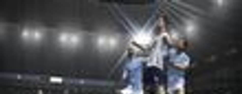 FIFA 14 и Call of Duty: Ghosts вновь лидируют в Соединенном Королевстве