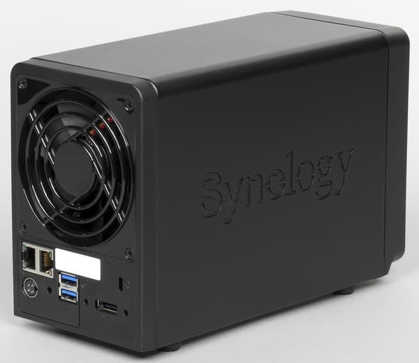 Внешний вид Synology DS716+