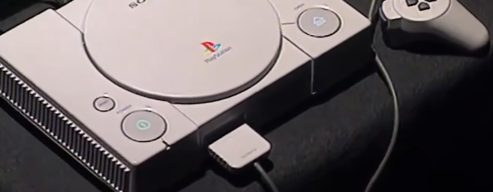 Легендарная PlayStation 1 обогнала PS5 с SSD. Блогер устроил гонку консолей Sony и проверил, какая быстрее прогрузит стартовый экран