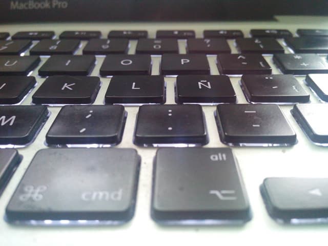 Обзор Fly IQ451. Демонстрационный снимок