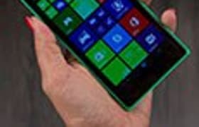 Смартфон Nokia Lumia 735:
