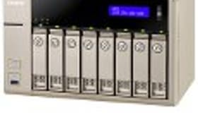 Сетевой накопитель QNAP TVS-863+, часть 1: