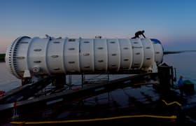 iТоги 2018/06: Xiaomi Mi 8, Samsung Gear S4, подводный центр обработки данных и прочее.