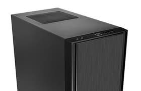 Корпус Thermaltake Versa H17: