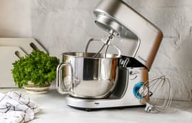 Планетарный миксер Starwind SPM8183: