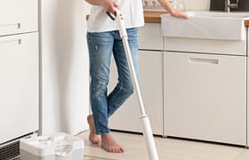 Беспроводная электрошвабра (и электрощетка) Kitfort KT-599: