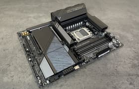 Материнская плата Gigabyte X870E Aorus Pro на чипсете AMD X870E: