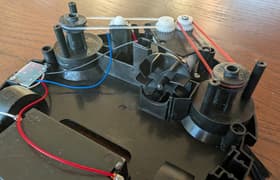 Миниатюрный робот-пылесос XFX015: