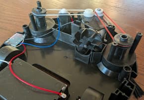 Миниатюрный робот-пылесос XFX015: