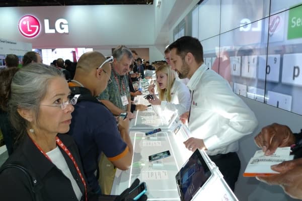 Мобильные новинки CES 2013