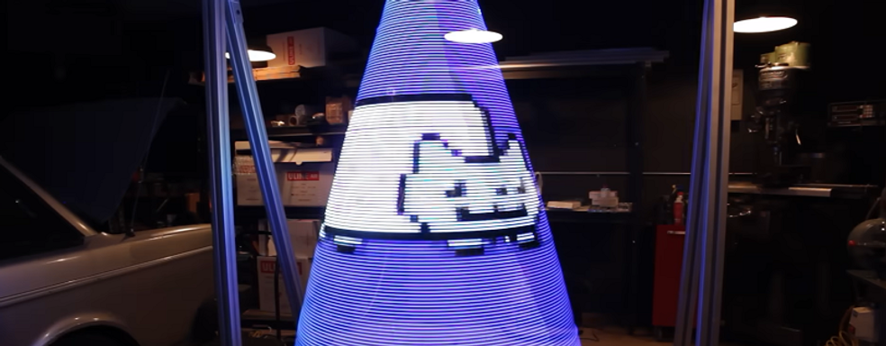 В DOOM поиграли на смертоносной голографической ёлке