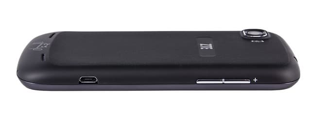 Левая грань коммуникатора Обзор ZTE V970. Левая грань коммуникатора