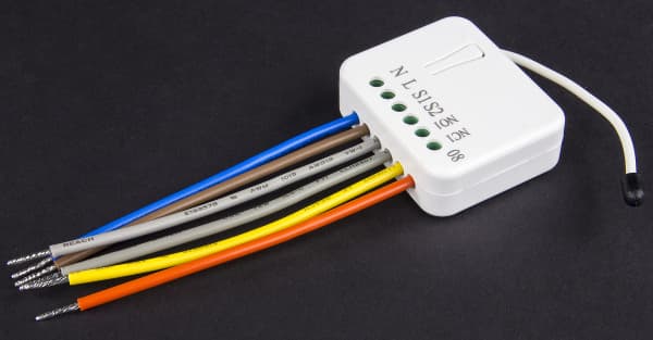 Микромодуль реле для жалюзи и штор Микромодуль реле для жалюзи и штор