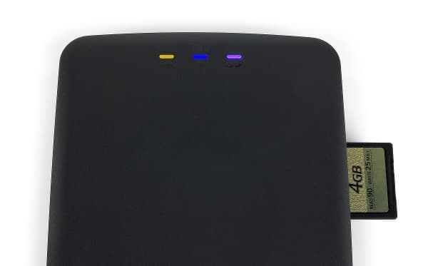 Внешний вид Toshiba Canvio AeroCast Внешний вид Toshiba Canvio AeroCast