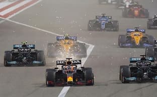 Ray tracing returns to the PS5 version of F1 2021, but 3D sound for headphones is now disabled