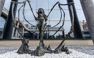 Одной проблемой меньше. Activision закрывает французский филиал Blizzard