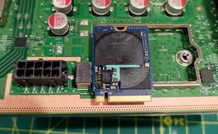 Игроки смогут легко заменить диск Xbox Series X. Это обычный твердотельный накопитель M2