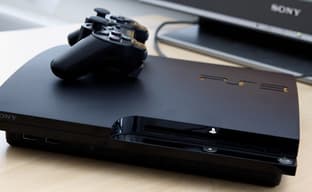 Sony передумала закрывать магазин на PS3 и Vita, дюжина новых игр на Xbox — самое интересное за 19 апреля