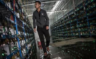 Майнеры криптовалюты из Китая массово продают видеокарты за гроши