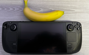 Steam Deck сравнили с бананом, PlayStation Vita и другими предметами