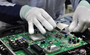 Правительство подумывает до конца марта отменить пошлину на ввоз электроники и компонентов для ее производства