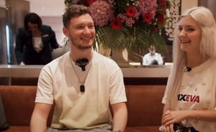 Некоторые кибератлеты в разговоре с порноактрисой Eva Elfie выбирали Dota 2 вместо секса