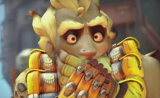 В Overwatch 2 криво сделан брелок-журавлик. Blizzard предлагает премиальные аксессуары низкого качества