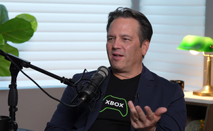 Фил Спенсер обвинил Sony в желании задавить Xbox ради расширения влияния PlayStation