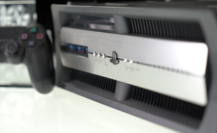 Девкит PlayStation 4 Pro вскрыли и показали внутренности устройства