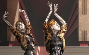 Atomic Heart получила коллекцию презервативов. Презентация VIZIT Hi-Tech с Близняшками и не только