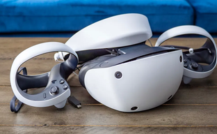 DNS начал продажу PS VR2 в России раньше запланированного срока