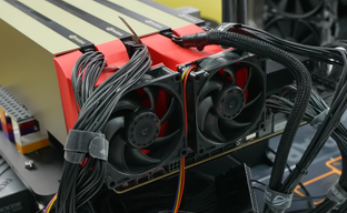 Ускоритель NVIDIA за $42000 завалил тесты в играх