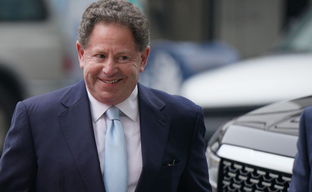 СМИ: экс-глава Activision Blizzard Бобби Котик хочет купить TikTok