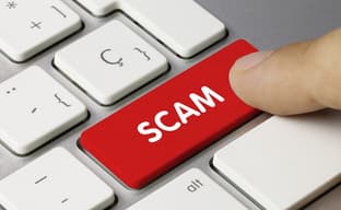 Школьница из Саратова набрала кредитов на родителей, чтобы купить игровую валюту