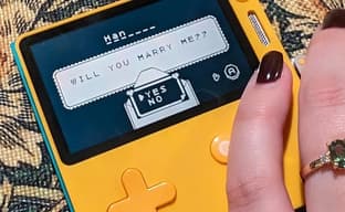 Разработчик Sea of Thieves использовал консоль Playdate чтобы сделать предложение своей возлюбленной