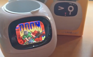 Шутер DOOM запустили на цветочном горшке