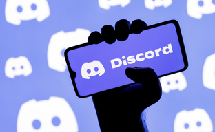 Discord могут разблокировать в России, Sony начала продавать подержанные PS5 — самое интересное за 9 октября