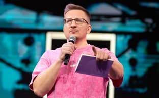 [СТРИМ] Новое начало! РЭД ЭКСПО / НАШЫ ИГРЫ / 20 лет HL2 / PS5 Pro / Переозвучка Смуты / Игры года