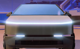 Поклонники Rocket League снова требуют вырезать из игры скин Tesla из-за Илона Маска