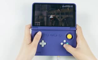 На портативной ретро-консоли Retroid Pocket Flip 2 сыграли в God of War 2 и Devil May Cry 2