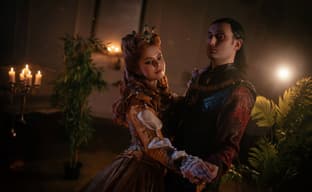 Косплееры предстали в образах Анны-Генриетты и Эмгыра вар Эмрейса из игры «Ведьмак 3: Дикая Охота»