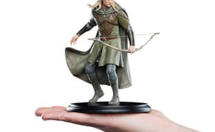 «Они уносят хоббитов в Изенгард!»: Weta Workshop показала статую Леголаса из «Властелина колец»