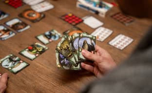 В онлайн-версии карточной игры «Берсерк. Герои» будут драфт-турниры и полноценная озвучка