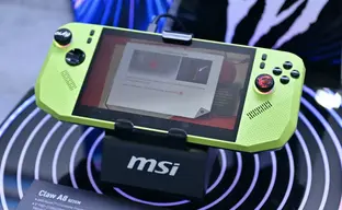 MSI представила портативный ПК Claw A8 на базе чипа Z2 Extreme