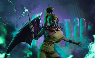 Мстительная сестра-фурия: фанатка показала косплей Тисифоны из рогалика Hades