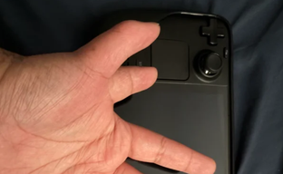 Владелец Steam Deck с двумя большими пальцами получил уникальный 3D-адаптер благодаря активному сообществу